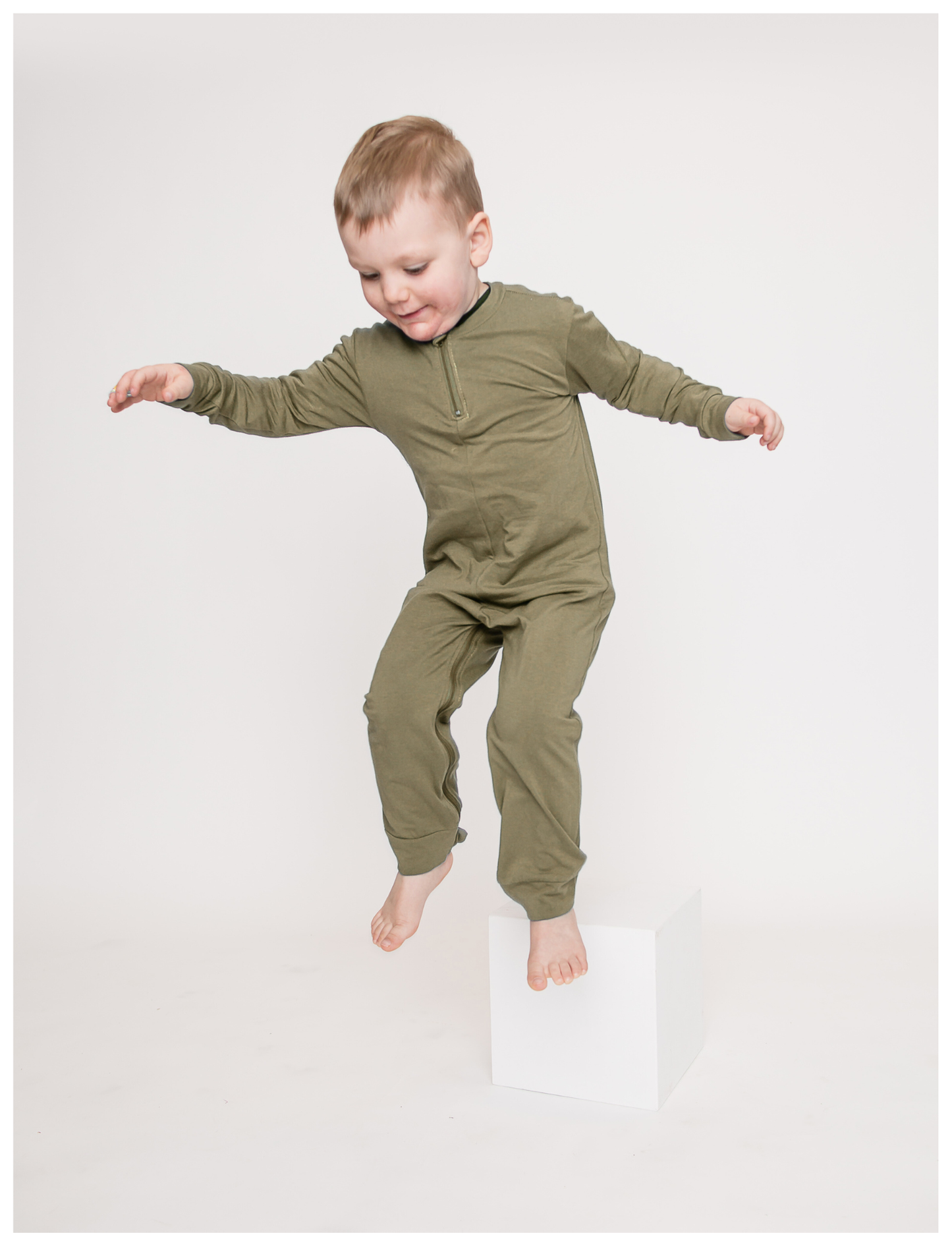 Adaptive Baby Romper – Clubfoot & Hip Dysplasia Friendly